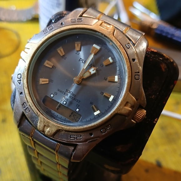 Vintage PULSAR by Seiko MENS watch